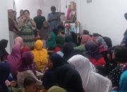 Perwiritan Perempuan di Bahliran Rela Berpayung Asal Bertemu Dengan Ny Ratnawati RHS