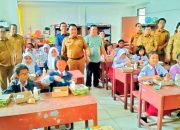 Pemkab Simalungun Laksanakan Gerakan Serentak Makanan Bergizi Sehat Bagi Peserta Didik 