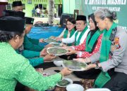 Wali Kota dan dan Ketua TP PKK Bersama Kapolres Pematangsiantar Menerima Upa-upa