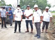 Tinjau Pengerasan Jalan Sepanjang 5 Km, Bupati: Ini Adalah Awal dari Rencana Pembangunan Jalan Dolok ilir – Laras