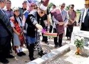 Peringatan Hardiknas Tahun 2025, Bupati Ziarah ke Makam Guru Jason Saragih, Pelopor dan Pendidik di Simalungun