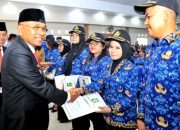 Serahkan SK dan Lantik 1.068 PPPK, Bupati Simalungun Minta Tingkatkan Disiplin Kerja dan Pelayanan Kepada Masyarakat