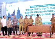 Bupati Simalungun Tandatangani Komitmen Dukung Revalidasi Toba UNESCO Geopark Global