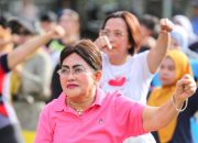 Ketua TP PKK  Ny Liswati Wesly Silalahi Ikuti Senam Bersama ASN Pemko Pematangsiantar