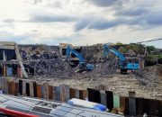 Tidak Main-main Turunkan 2 Excavator Bongkar Gedung IV Pasar Horas, Musa: Sudah Hari Kedua ini, Progresnya Sekitar Sepuluh Persen
