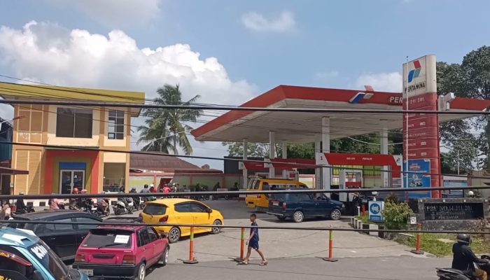 Pematangsiantar Krisis BBM! Antrean Motor Mengular, Pertalite Pun Habis, Warga Pusing!
