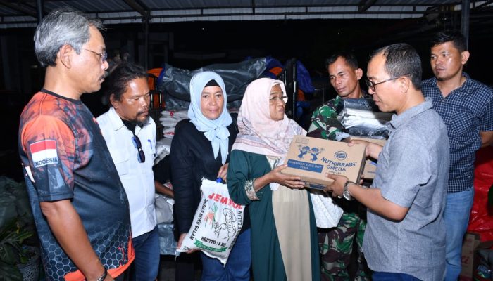 Bantuan dari Bupati Samosir Tiba di Tapteng dan Sibolga