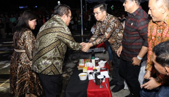 Wali Kota Pematangsiantar Hadiri Bagak Marnatal 2025