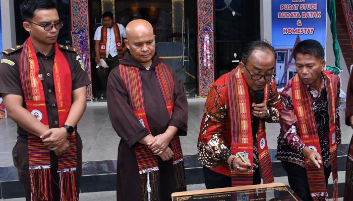 Wabup Samosir Resmikan Museum Pusaka Batak Toba, Wujud Pelestarian Budaya dan Kemanusiaan