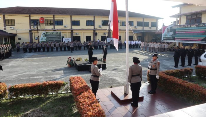 Peringatan ke-79 Hari Ibu Tahun 2025, Kapolres Pematangsiantar pimpin upacara.