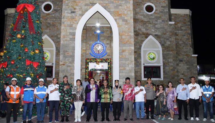 Ka Ops Res Lilin Toba 2025 Polres Samosir Bersama Forkopimda Monitoring Ibadah Malam Natal