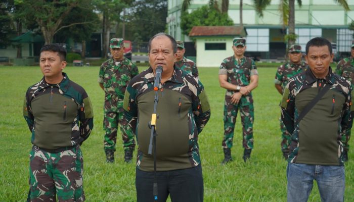 Bupati Asahan Uji Terbang Drone Pertanian di Lahan Pangan Padi Gogo Kodim 0208/AS