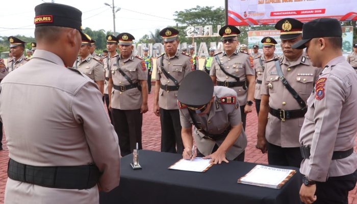Upacara Sertijab di Polres Simalungun, 8 Pejabat Baru Dilantik