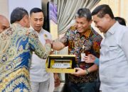 Sekda Batam Terima Kunjungan Kerja DPRD Kabupaten Siak, Bahas Penguatan Tata Kelola Pemerintahan Daerah