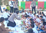 Kapolres Samosir Tinjau Program Makan Bergizi Gratis di SD Negeri 10 Lumban Suhi-suhi Toruan