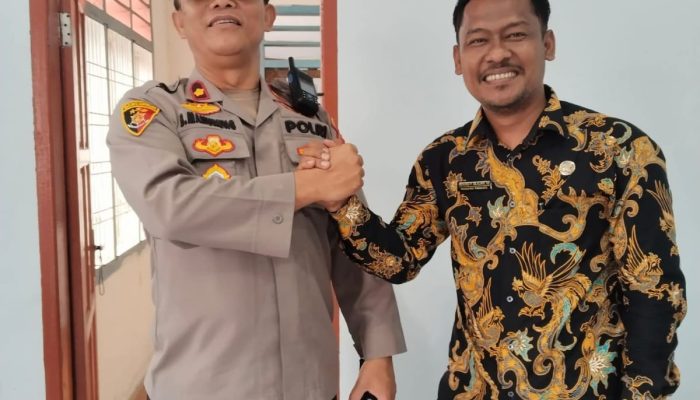Kapolsek Tanah Jawa Sambang dan Sampaikan Pesan Kamtibmas di Desa Tangga Batu