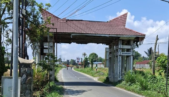 Pemkab Simalungun Ambil Langkah Strategis, Bongkar Gapura Perbatasan Siantar-Saribudolok Demi Kelancaran Lalu Lintas