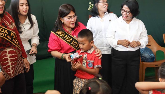Ny Liswati Wesly Silalahi Pantau PAUD SAB di Pematangsiantar