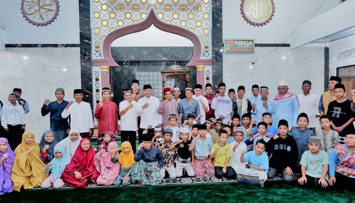 Silaturahmi dengan Masyarakat Nagori Limag dan Shalat Tarawih Bersama, Bupati Simalungun Ajak Masyarakat Perbaiki Diri