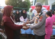 Safari Ramadhan Bagi Takjil ke Karyawan Perkebunan