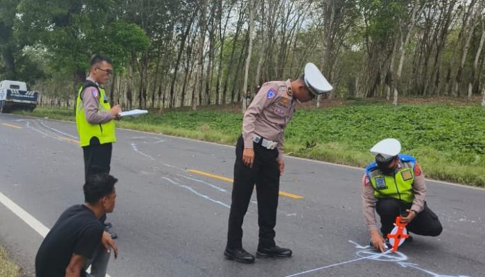 Aksi Cepat Gakkum Lantas Simalungun Tangani Laka Maut di Jalan Siantar-Tebing Tinggi, 1 orang Tewas