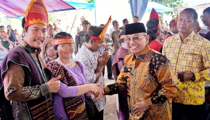 Bupati Simalungun Hadiri Pesta Parerean/Tugu Tambak Pomparan Op Bima Sinaga, Tekankan Pentingnya Jaga Adat dan Budaya