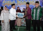 Wali Kota Pematangsiantar Serahkan Dana Hibah Rp50 Juta ke Masjid Taqwa Muhammadiyah