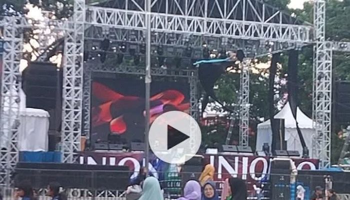 Panggung HUT Kota Pematangsiantar Didominasi Tulisan “Union”, Publik Soroti Potensi Iklan Gratis