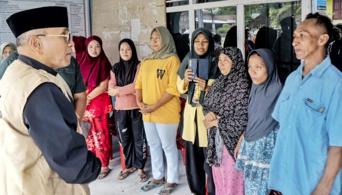 Bupati Simalungun Tinjau dan Salurkan Bantuan Kepada Korban Bencana Angin Puting Beliung di Gunung Maligas: