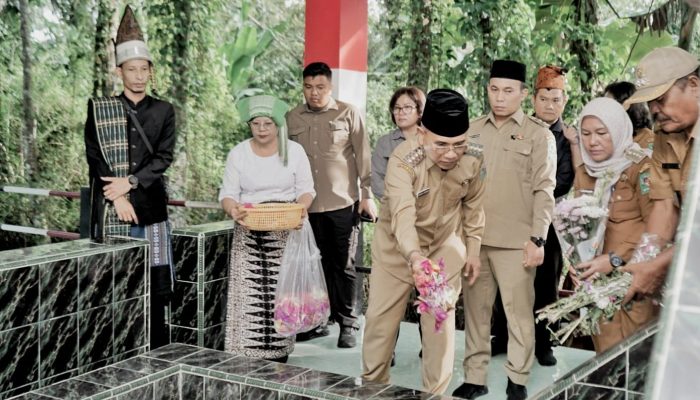 Peringati Hari Jadi Ke-193, Pemkab Simalungun Gelar Ziarah ke Makam Raja Marpitu