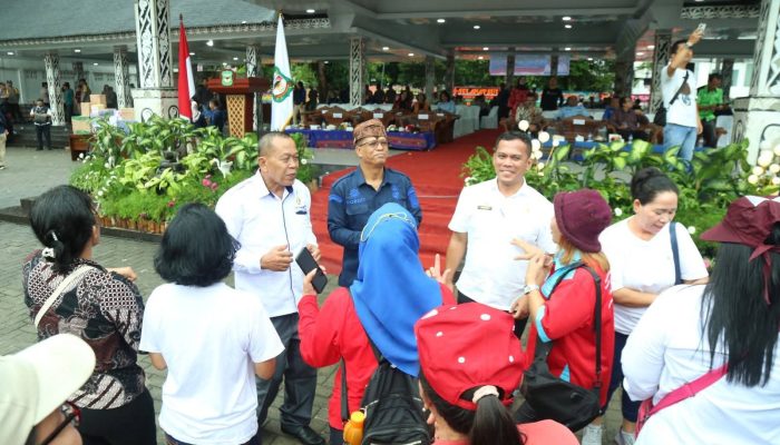 Meski Diguyur Hujan, Ribuan Buruh Siantar Tetap Semangat Peringati May Day 2026 di Lapangan Adam Malik