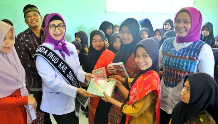 Bunda PAUD Simalungun Kunjungi MIS dan RA Ar-Rahman Panei, Dorong Penguatan Pendidikan Karakter Sejak Dini