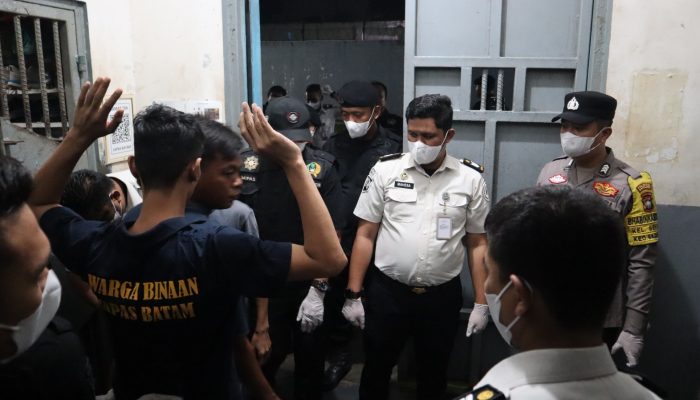 Lapas Batam Gelar Razia Serentak Kamar Hunian Warga Binaan