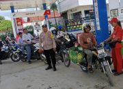 Polsek Dolok Batu Nanggar Awasi Distribusi BBM di SPBU Serbelawan, Pastikan Tak Ada Pengisian Jerigen
