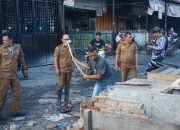 Wali Kota Wesly Perintahkan Bongkar Lapak Semi Permanen Pasar Dwikora, “Jalan Mufakat Diselesaikan Pakai Mufakat”