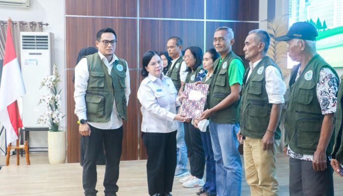 Wali Kota Wesly Kukuhkan Kader Lingkungan: “Hari Lingkungan Hidup Bukan Seremonial, Harus Ada Aksi Pilah Sampah”
