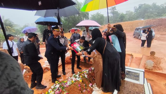 Lapas Batam Berduka, Kalapas Yosafat Rizanto Pimpin Pemakaman Petugas Joko Ariarso, “Hilang Rekan Terbaik”