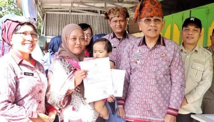 Bupati Anton Saragih Buka Pelayanan Terpadu di Pematang Gajing: “Pemerintah Hadir Sampai ke Nagori”, Janji Perbaiki Jalan & Irigasi