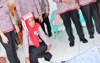Bupati Anton Saragih Datangi Rumah Warga Sakit 3 Bulan di Pematang Gajing: “Ibu Harus Semangat” Langsung Evakuasi ke RSUD Perdagangan