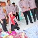 Bupati Anton Saragih Datangi Rumah Warga Sakit 3 Bulan di Pematang Gajing: “Ibu Harus Semangat” Langsung Evakuasi ke RSUD Perdagangan