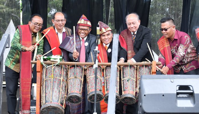 Pesta Bolon PTSBI 2026 di Onan Runggu: “O Tano Batak” Menggema, Wabup Samosir Ajak Pomparan Bangun Bona Pasogit