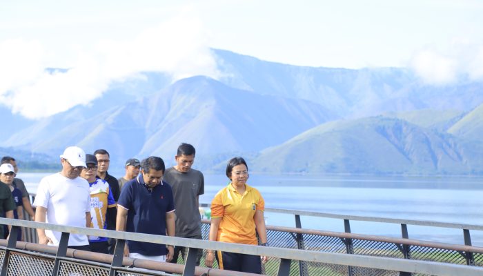 Forkopimda Samosir Keringatan Bareng Sambut HUT Bhayangkara ke-80: Jalan Santai dan Senam di Water Front City Pangururan