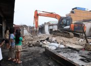 Robohkan Dulu, Bangun Kembali, Pemko Pematangsiantar Mulai Ratakan Pasar Dwikora Pasca Kebakaran