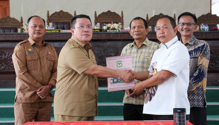 DPRD-Pemko Siantar Sahkan Perda Insentif Guru Ngaji dan Madrasah Nonformal, Wesly: “Sinergi Legislatif-Eksekutif”