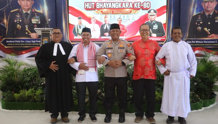 Polres Simalungun Gelar Doa Lintas Agama dan Bakti Sosial Sembako Sambut HUT Bhayangkara ke-80