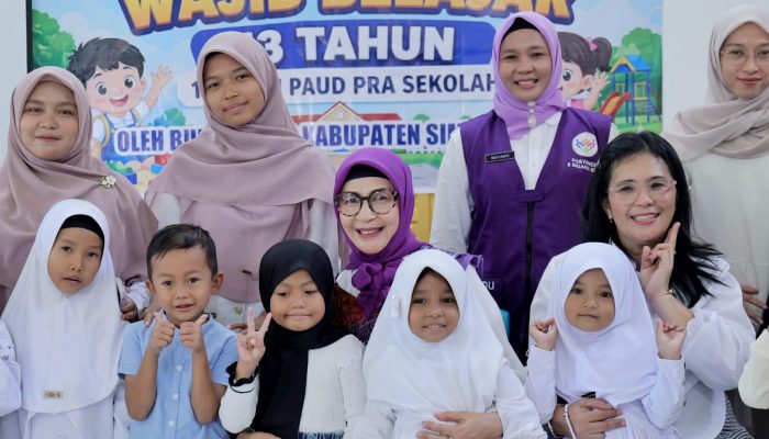 Bunda PAUD Simalungun Ny. Darmawati Launching Sosialisasi Wajib Belajar 13 Tahun di Gunung Maligas