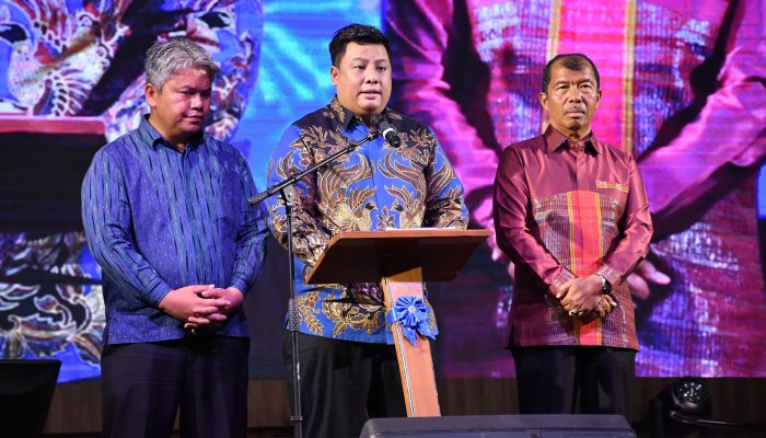 Bupati Samosir Usul “Opera House” di Danau Toba, Dorong Ekonomi Kreatif Jadi Penggerak Ekonomi Baru