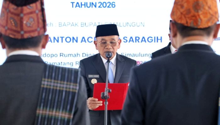 Bupati Anton Achmad Saragih Lantik 5 Pejabat Pimpinan Tinggi Pratama Pemkab Simalungun
