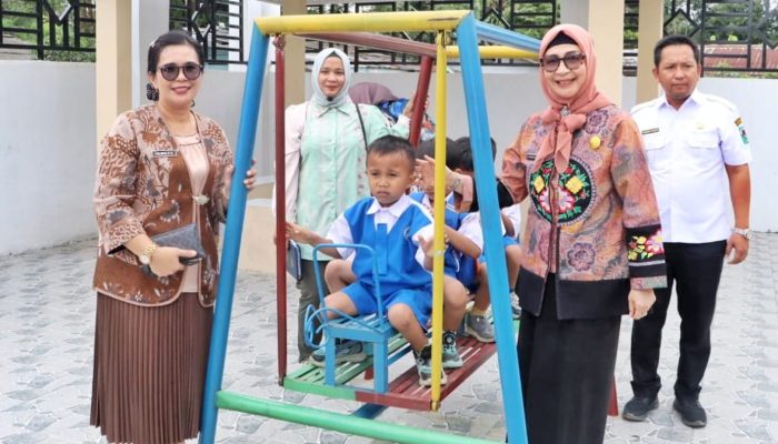 Bunda PAUD Simalungun Resmikan 2 TK Negeri Pembina, Perkuat Wajib Belajar 13 Tahun