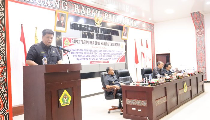 Pemkab dan DPRD Samosir Sepakati 2 Perda: APBD 2025 dan Pengelolaan Sampah